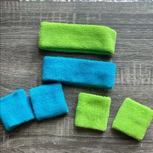 ✴️ 3/$15 ✴️ Children’s Sweat Bands